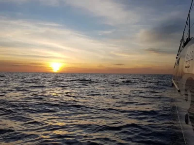 sunset-tour-catamaran.jpg-1.webp sunset-tour-catamaran.jpg-1.webp
